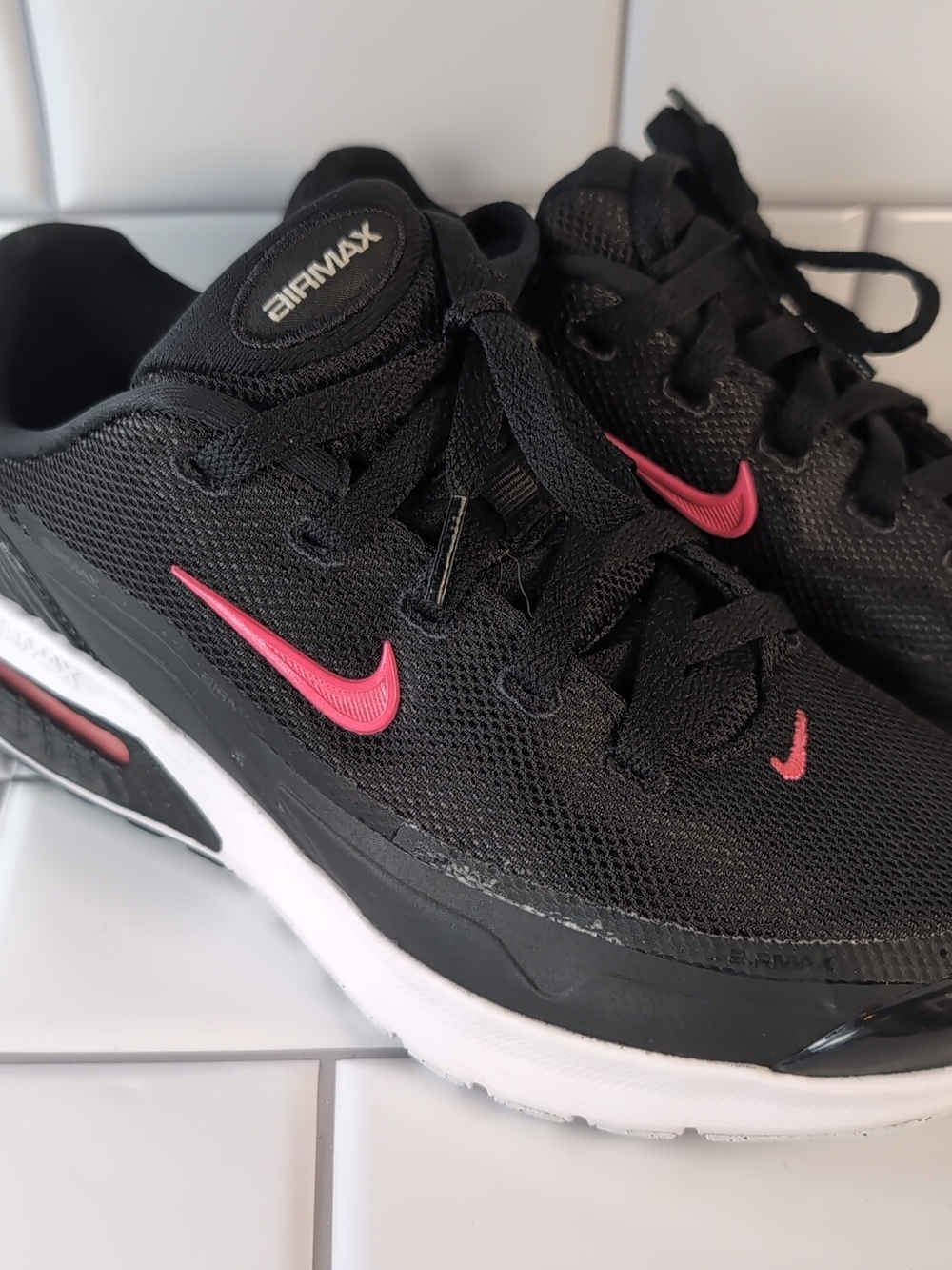 Nike Air Max Bia US Women's Sz 7.5